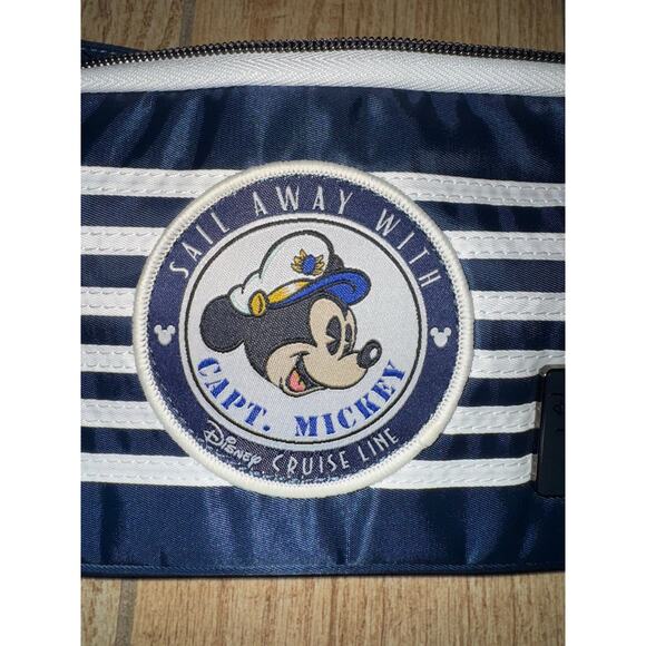 Disney Parks / Disney Cruise Line DCL Sail Away LUG Coupe XL Crossbody Bag, NWT - Picture 3 of 7